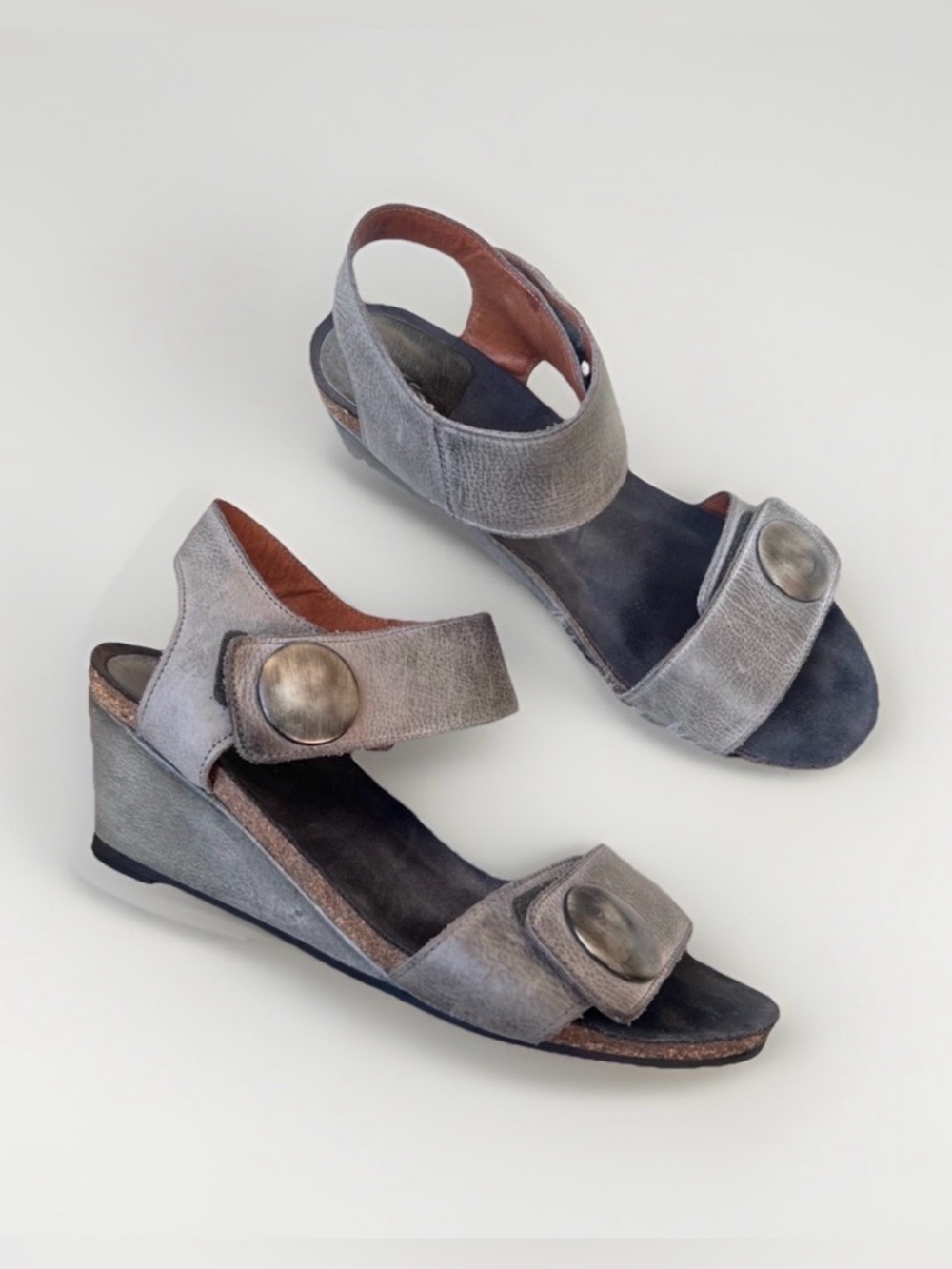Taos Footwear Carousel 3 Leather Shoes EU 40 US Sz 9 - 9.5 Cushioned Wedge Grey